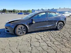 5YJ3E1EB3TF157039 2026 TESLA MODEL 3