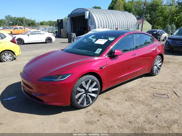 5YJ3E1EB3TF172978 2026 TESLA MODEL 3 - Image 2