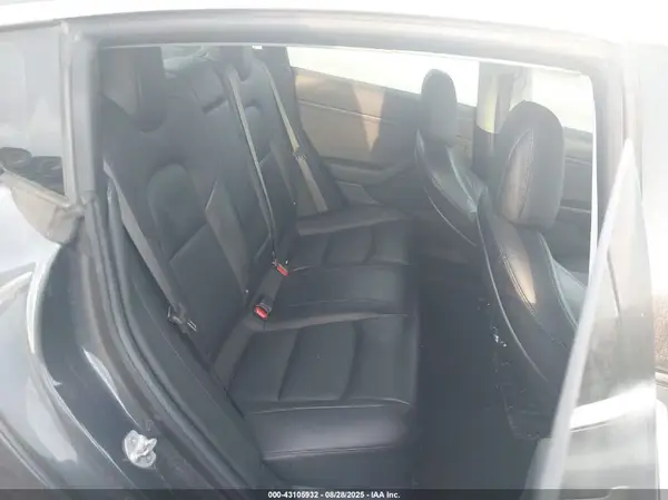 5YJ3E1EB4JF054886 2018 TESLA MODEL 3 - Image 8