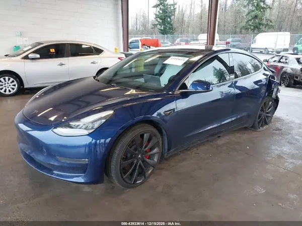 5YJ3E1EB4JF055732 2018 TESLA MODEL 3 - Image 2