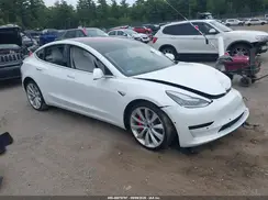 5YJ3E1EB4JF055858 2018 TESLA MODEL 3