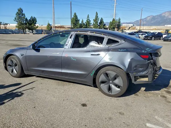 5YJ3E1EB4JF065922 2018 TESLA MODEL 3 - Image 2