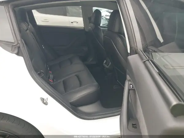 5YJ3E1EB4JF067735 2018 TESLA MODEL 3 - Image 8