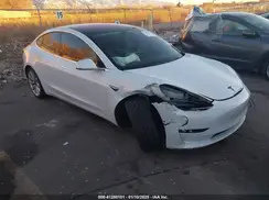 5YJ3E1EB4JF067895 2018 TESLA MODEL 3