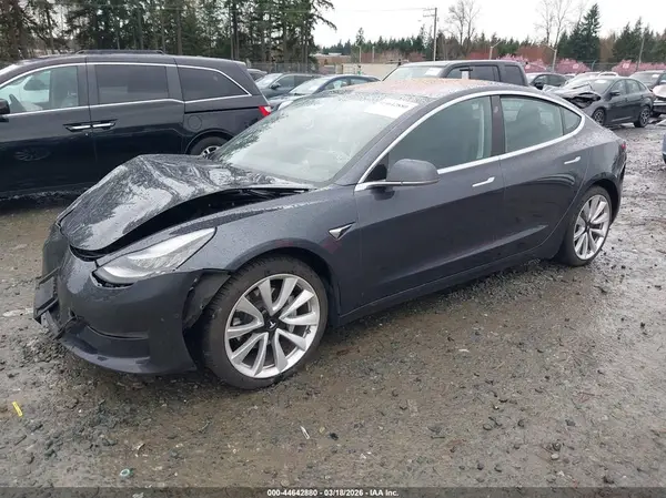 5YJ3E1EB4JF068576 2018 TESLA MODEL 3 - Image 2