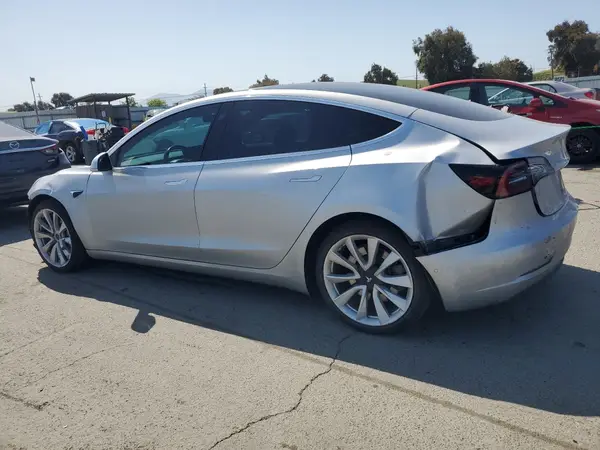 5YJ3E1EB4JF069307 2018 TESLA MODEL 3 - Image 2