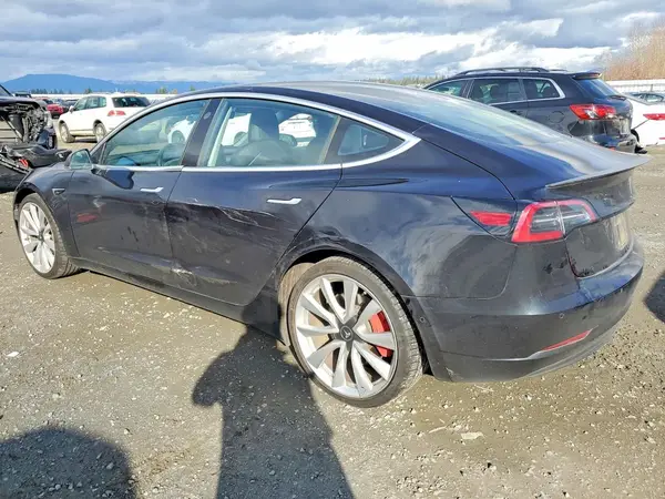 5YJ3E1EB4JF069808 2018 TESLA MODEL 3 - Image 2