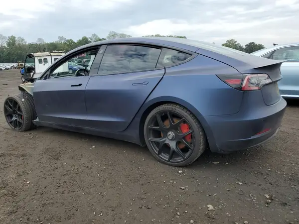 5YJ3E1EB4JF072319 2018 TESLA MODEL 3 - Image 2