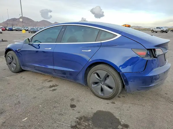 5YJ3E1EB4JF075186 2018 TESLA MODEL 3 - Image 2