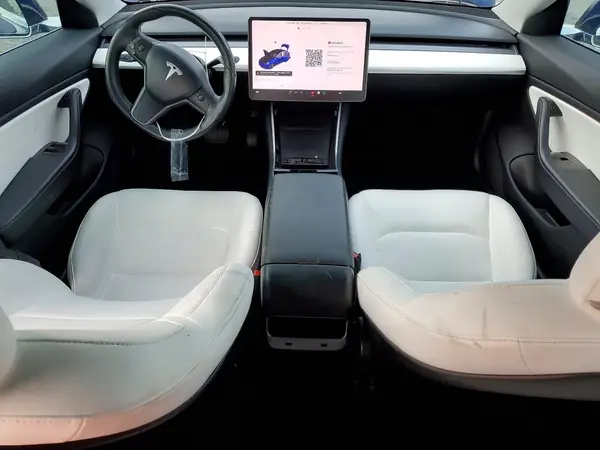 5YJ3E1EB4JF075186 2018 TESLA MODEL 3 - Image 8