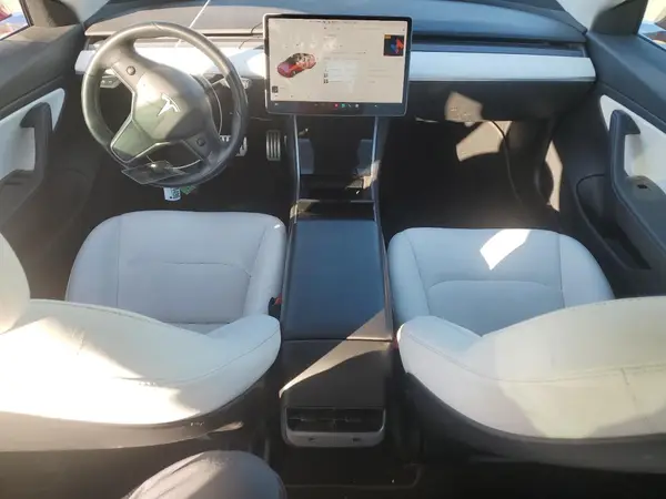 5YJ3E1EB4JF079934 2018 TESLA MODEL 3 - Image 8