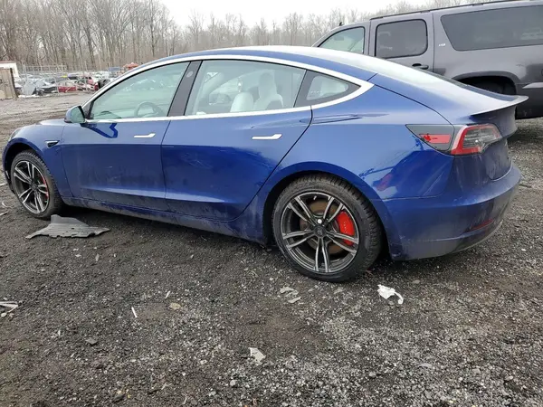 5YJ3E1EB4JF080842 2018 TESLA MODEL 3 - Image 2