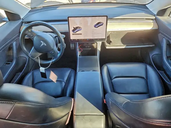 5YJ3E1EB4JF082350 2018 TESLA MODEL 3 - Image 8