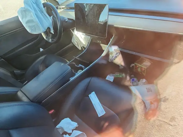5YJ3E1EB4JF083112 2018 TESLA MODEL 3 - Image 8