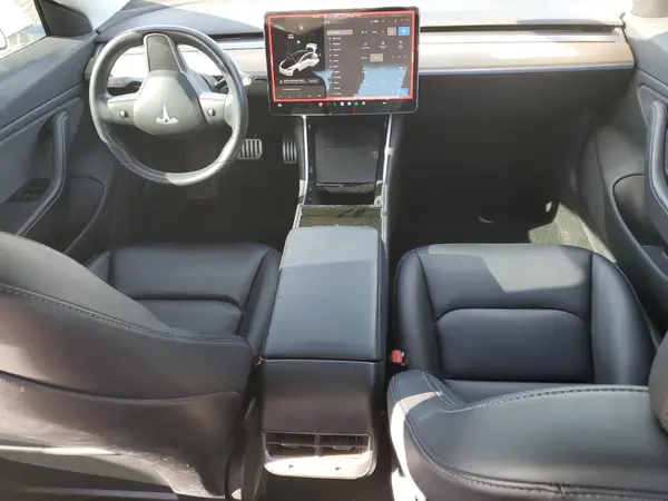 5YJ3E1EB4JF084258 2018 TESLA MODEL 3 - Image 8