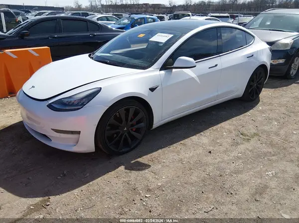 5YJ3E1EB4JF084387 2018 TESLA MODEL 3 - Image 2