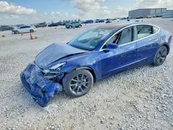 5YJ3E1EB4JF086141 2018 TESLA MODEL 3
