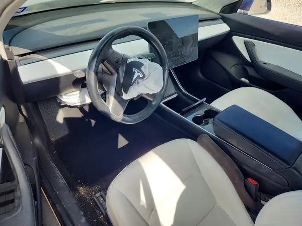 5YJ3E1EB4JF086141 2018 TESLA MODEL 3 - Image 8