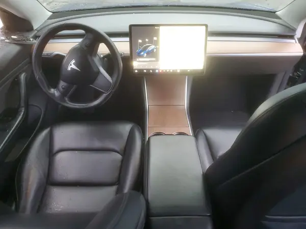 5YJ3E1EB4JF088469 2018 TESLA MODEL 3 - Image 8