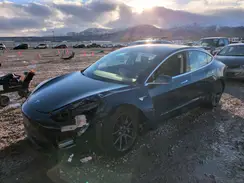 5YJ3E1EB4JF090237 2018 TESLA MODEL 3