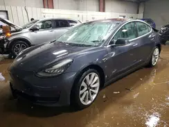 5YJ3E1EB4JF090786 2018 TESLA MODEL 3