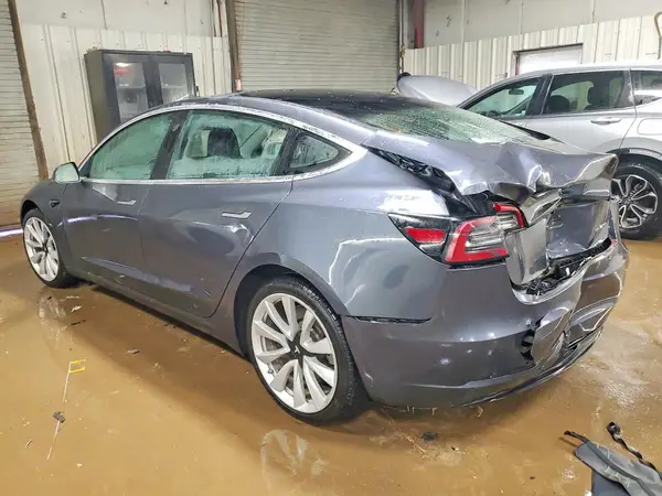 5YJ3E1EB4JF090786 2018 TESLA MODEL 3 - Image 2