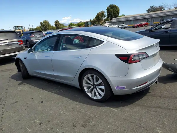 5YJ3E1EB4JF091193 2018 TESLA MODEL 3 - Image 2