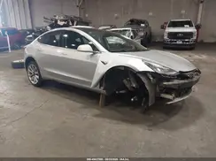 5YJ3E1EB4JF091288 2018 TESLA MODEL 3