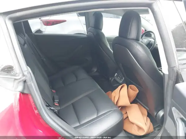 5YJ3E1EB4JF091646 2018 TESLA MODEL 3 - Image 8