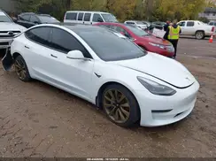 5YJ3E1EB4JF092294 2018 TESLA MODEL 3