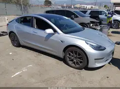 5YJ3E1EB4JF093350 2018 TESLA MODEL 3