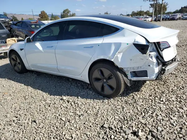 5YJ3E1EB4JF093882 2018 TESLA MODEL 3 - Image 2