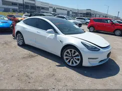 5YJ3E1EB4JF101138 2018 TESLA MODEL 3