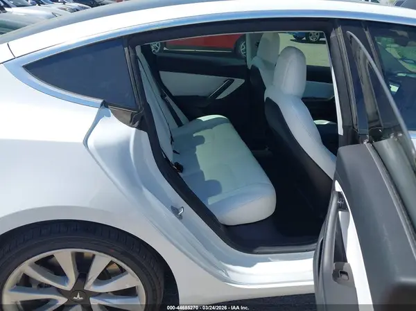 5YJ3E1EB4JF101138 2018 TESLA MODEL 3 - Image 8