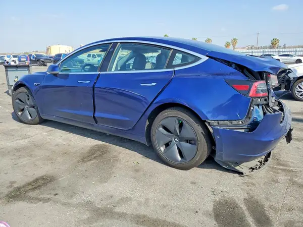 5YJ3E1EB4JF105335 2018 TESLA MODEL 3 - Image 2