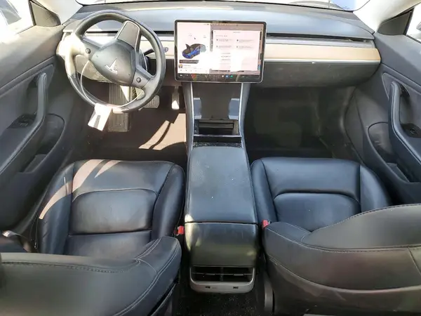 5YJ3E1EB4JF105335 2018 TESLA MODEL 3 - Image 8