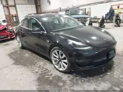 5YJ3E1EB4JF110048 2018 TESLA MODEL 3