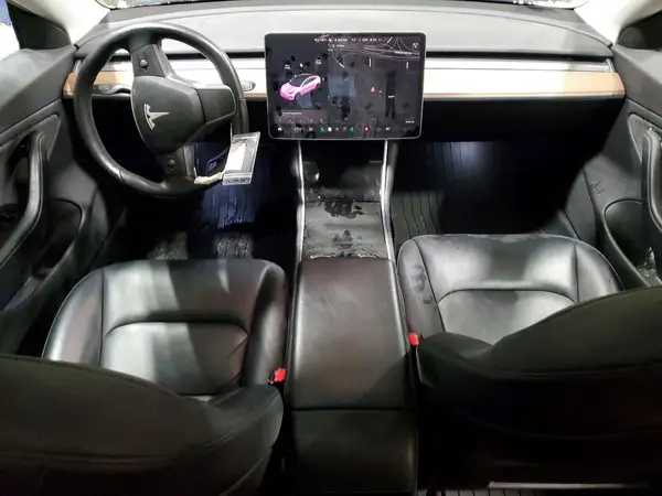 5YJ3E1EB4JF110261 2018 TESLA MODEL 3 - Image 8