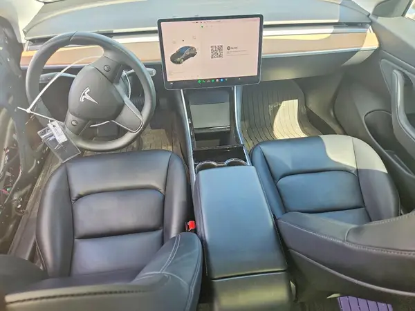 5YJ3E1EB4JF110843 2018 TESLA MODEL 3 - Image 8