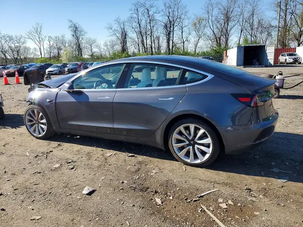 5YJ3E1EB4JF111863 2018 TESLA MODEL 3 - Image 2