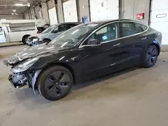 5YJ3E1EB4JF113502 2018 TESLA MODEL 3