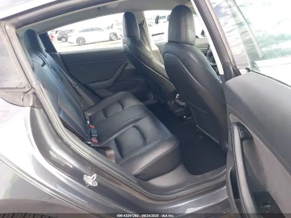 5YJ3E1EB4JF114097 2018 TESLA MODEL 3 - Image 8