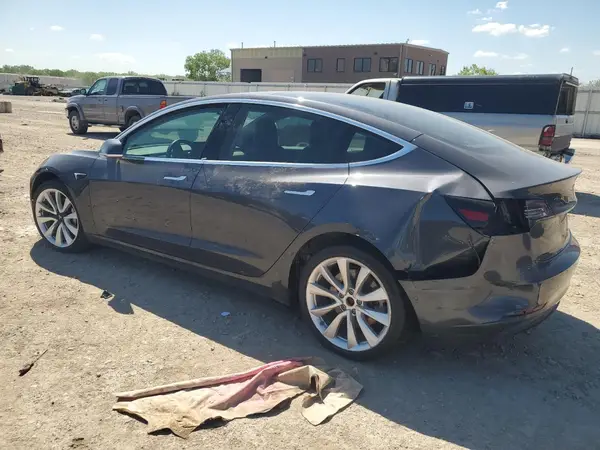5YJ3E1EB4JF116531 2018 TESLA MODEL 3 - Image 2