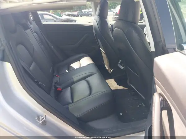 5YJ3E1EB4JF116870 2018 TESLA MODEL 3 - Image 8