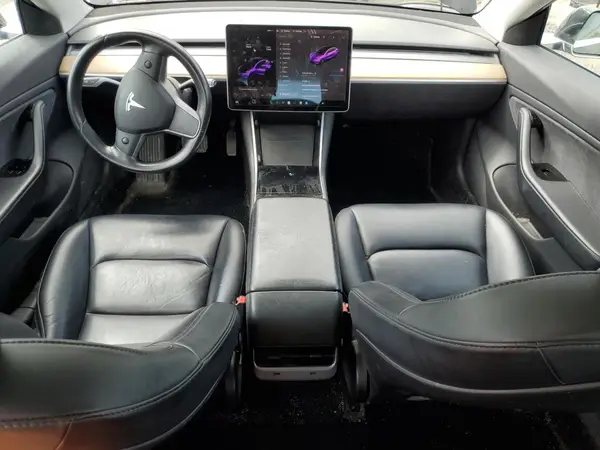 5YJ3E1EB4JF119672 2018 TESLA MODEL 3 - Image 8