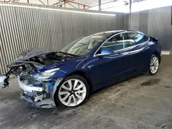 5YJ3E1EB4JF121826 2018 TESLA MODEL 3