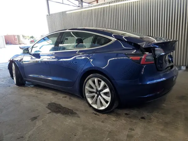 5YJ3E1EB4JF121826 2018 TESLA MODEL 3 - Image 2