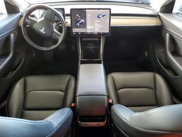 5YJ3E1EB4JF121826 2018 TESLA MODEL 3 - Image 8