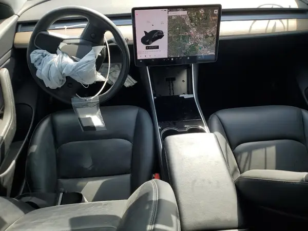 5YJ3E1EB4JF127352 2018 TESLA MODEL 3 - Image 8