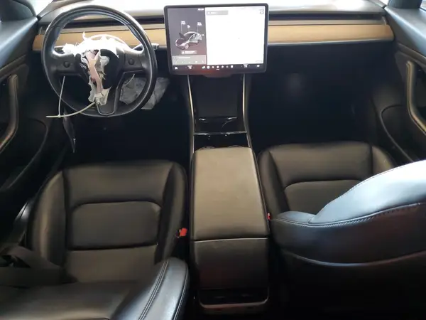 5YJ3E1EB4JF127867 2018 TESLA MODEL 3 - Image 8